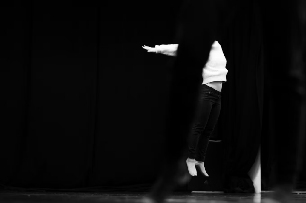 Photographie reportage Robin Beumier dans'action mouvance bruxelles